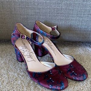 Libby Edelman Velvet Floral Heels 9